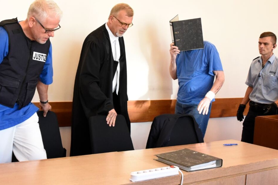 Beim letzten Gerichtstermin litt der Angeklagte Andreas V. unter starken Schmerzen.