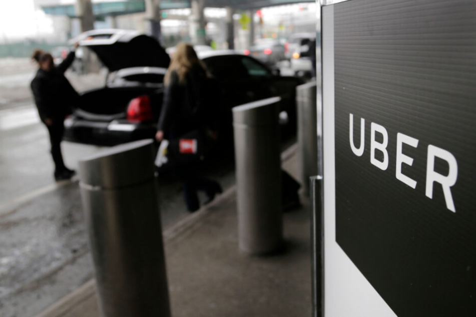 Ein Uber-Abholpunkt auf dem LaGuardia-Flughafen in New York. (Archiv)