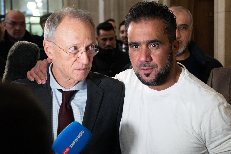 Das Landgericht Berlin sprach Arafat Abou-Chaker (47, r.) am vergangenen Montag nach rund dreieinhalbjährigem Prozess in den wesentlichen Punkten frei.