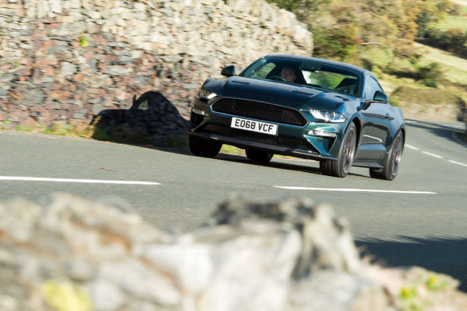 Der Ford Mustang Bullitt auf der Strecke auf der Isle of Man.