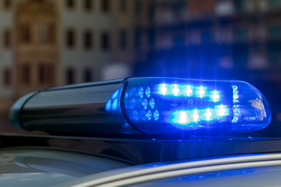 Die Polizei beschlagnahmte die Autos der beiden Raser. (Symbolbild)