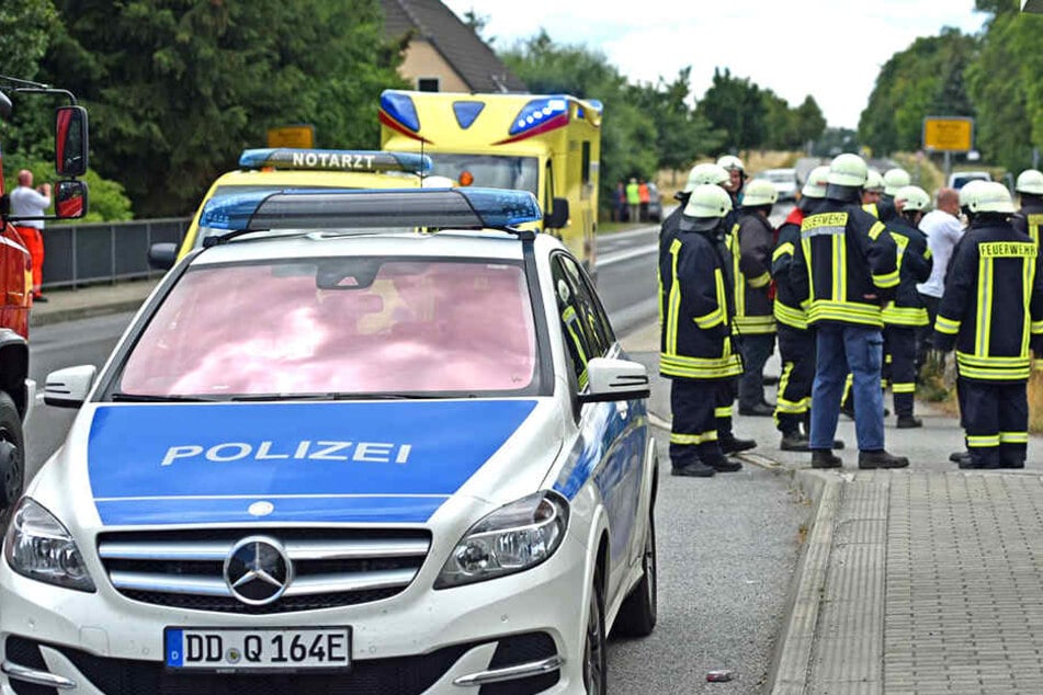 Polizei, Notarzt und Feuerwehr waren nach einem Crash vor Ort.