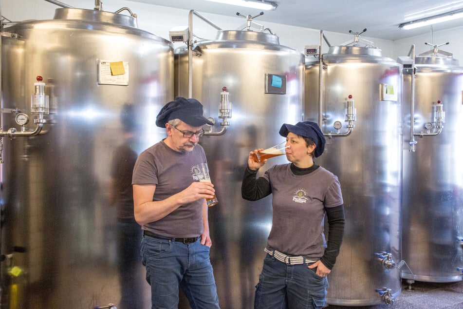 Die Zahl der Braustätten im Freistaat steigt. 2022 eröffneten Nicole Kocksch und Maik Richter ihre Brauerei ProBier in Cunewalde (Kreis Bautzen).