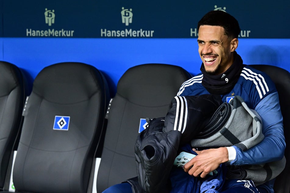 Robert Glatzel (32) spielt beim HSV kaum noch eine Rolle auf dem Rasen.