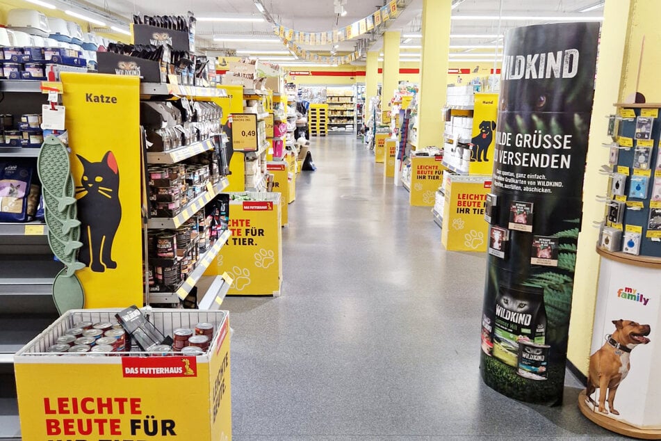 DAS FUTTERHAUS verlost 50 Euro Gutscheine für Eure Fellnasen