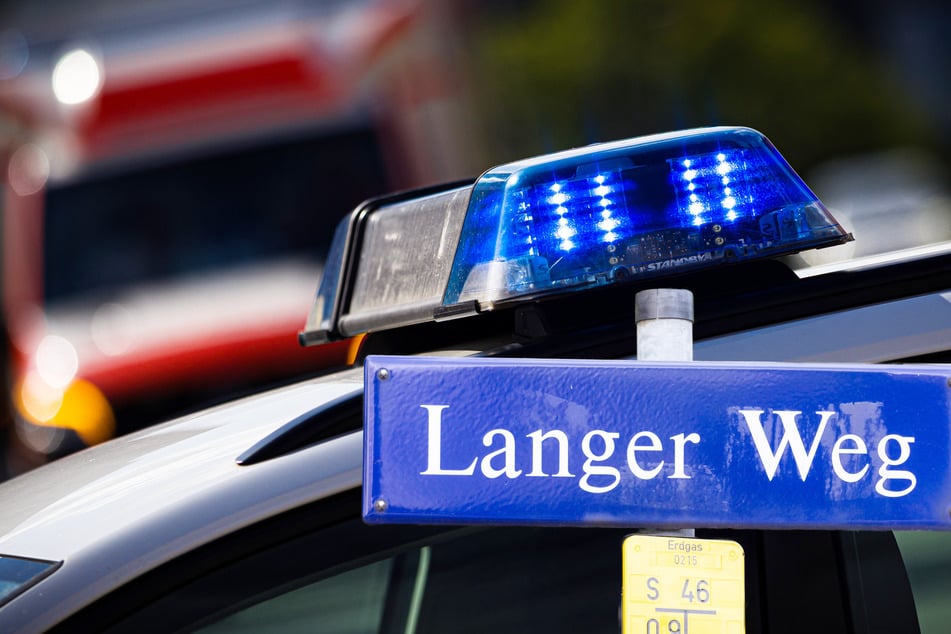 Das Kind überquerte an der Kreuzung Langer Weg die Fahrbahn und kollidierte mit dem Fahrzeug. (Symbolfoto)