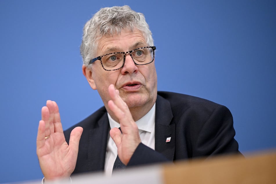 Unions-Chefhaushälter Christian Haase (60, CDU) mahnt zur Vorsicht. (Archivbild)