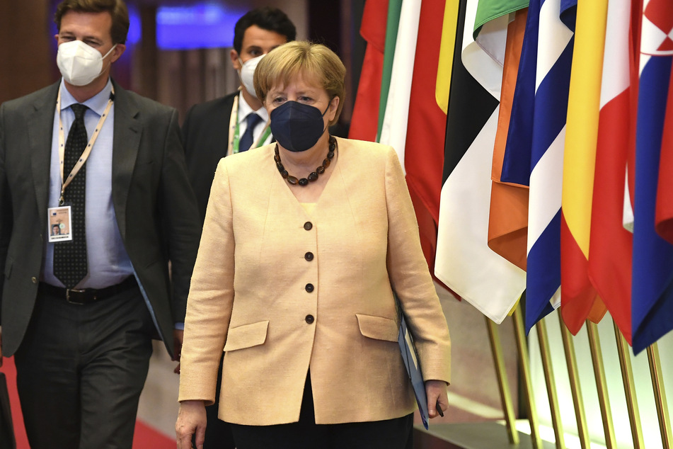 Bundeskanzlerin Angela Merkel (66, CDU).