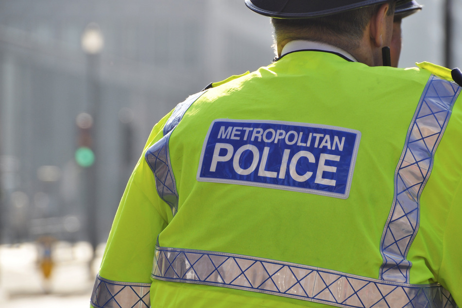 Polizist aus London wegen mutmaßlicher Vergewaltigung verhaftet