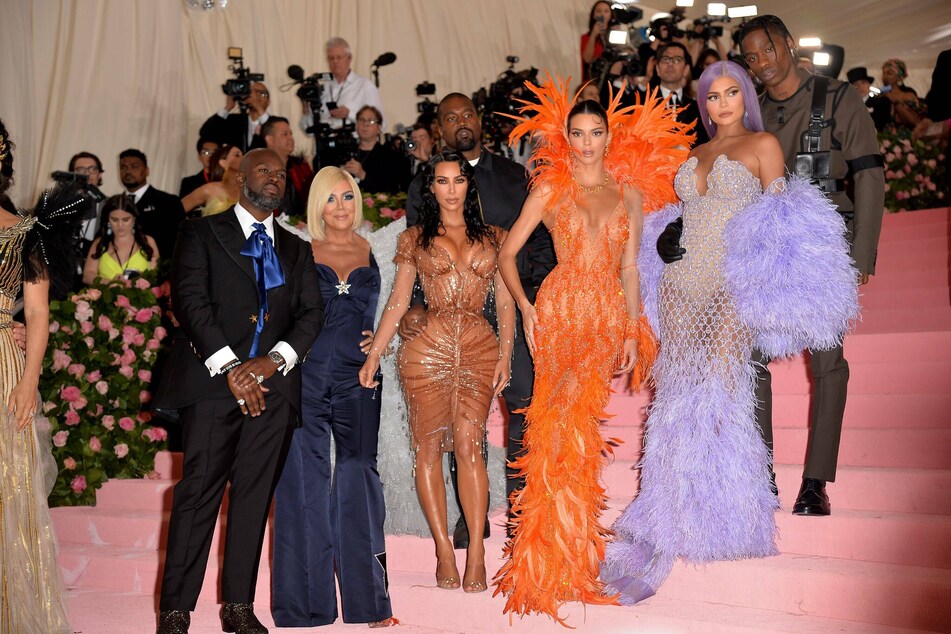 From l. to r: Corey Gamble, Kris Jenner, Kanye West, Kim Kardashian West, Kendall Jenner, Kylie Jenner, and Travis Scott at the 2019 Met Gala.