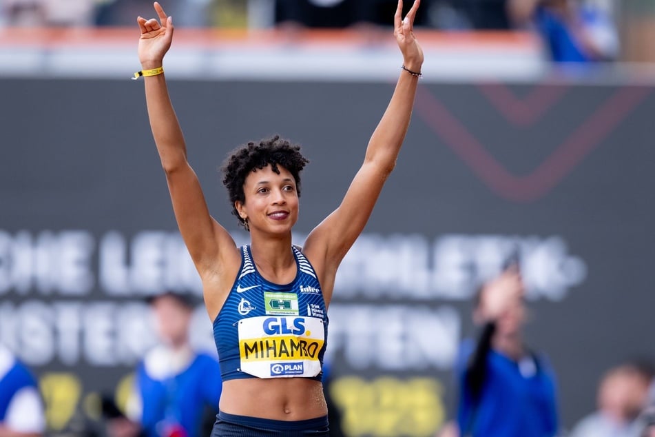 Malaika Mihambo lässt die Konkurrenz im Weitsprung hinter sich.