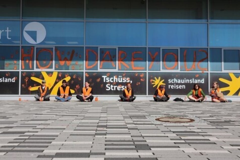 Im September des vergangenen Jahres blockierten Aktivisten der "Letzten Generation" den Airport in Calden - wirklich viel Aufmerksamkeit generierten sie dabei aber nicht.