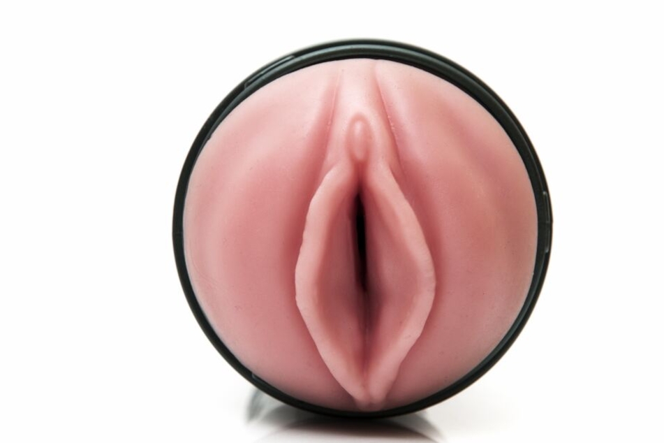 Der Mann hatte ein Sexspielzeug in seiner Jacke verschwinden lassen. (Symbolbild)
