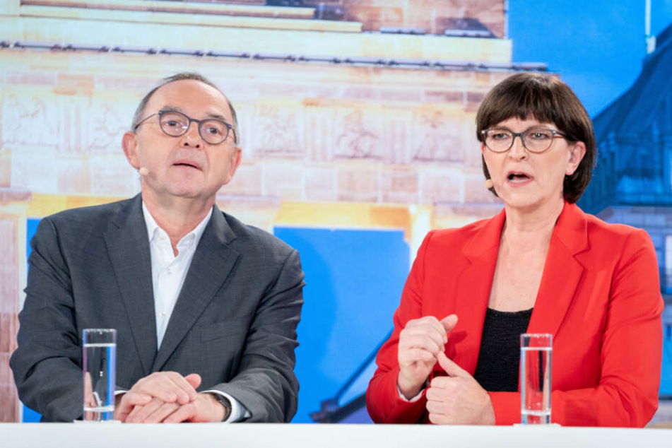 Die Jusos unterstützen die Bewerbung von Norbert Walter-Borjans (links) und Saskia Esken für den SPD-Parteivorsitz. (Archivbild)