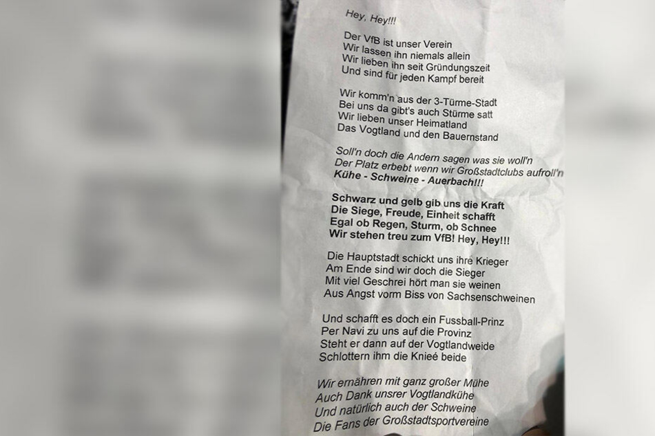 Der Liedtext zur neuen Vereinshymne.