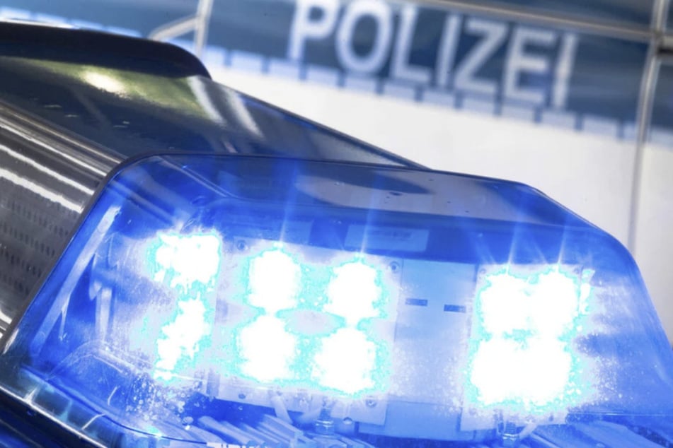 Die Polizei hatte das Amtsgericht abgeriegelt und durchsucht. Etwas Verdächtiges wurde jedoch nicht gefunden. (Symbolfoto)