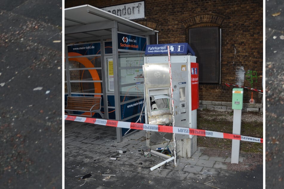 Völlig zerstört: Im Ortsteil Sachsendorf wurde in der Nacht zu Freitag ein Fahrkarten-Automat gesprengt.