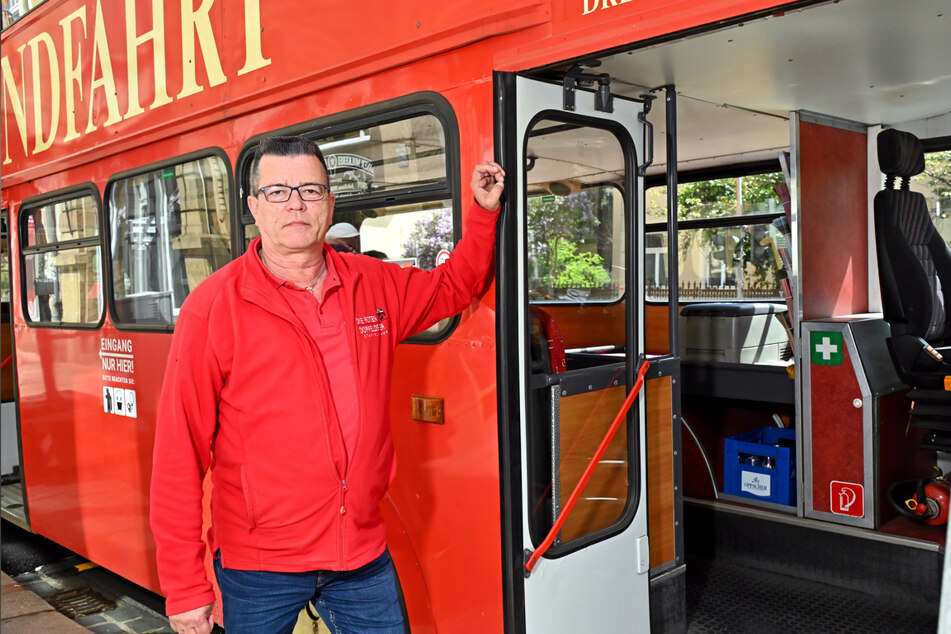 Busfahrer Andreas Hauck (60) empfindet das Halteverbot als Katastrophe.