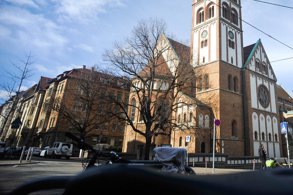 Stuttgart: Ist der Stuttgarter Bismarckplatz rassistisch? Grüne fordern Umbenennung!