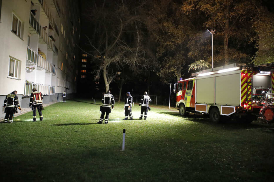 Am Mittwochabend suchten Polizei und Feuerwehr nach ausgelegten Giftködern.
