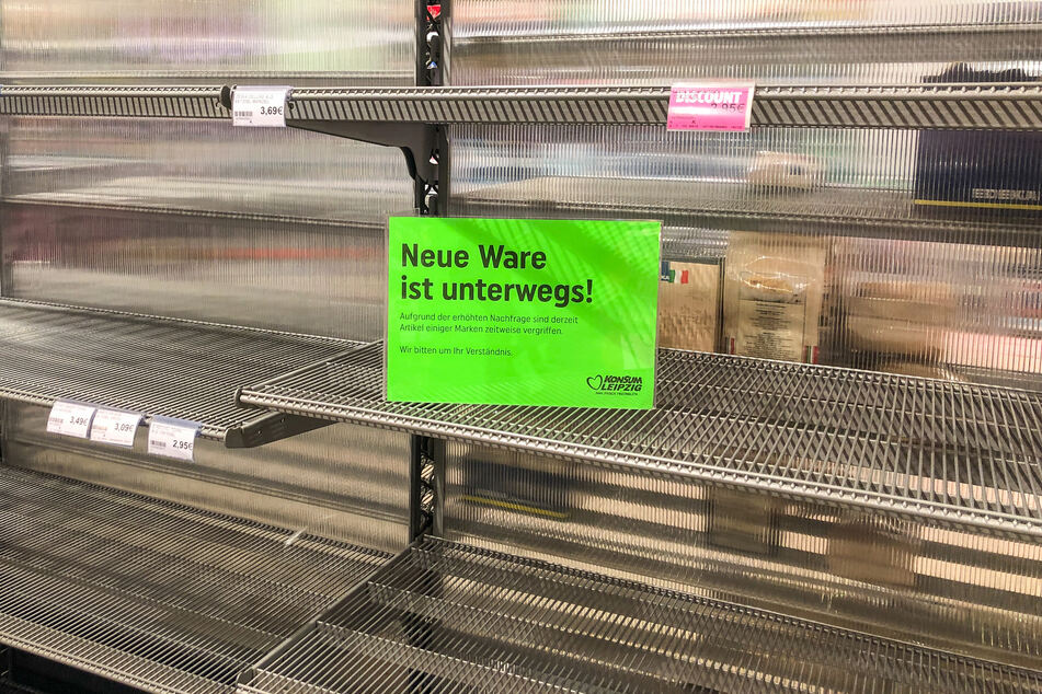 Die Zeit der Hamsterkäufe ist erst einmal vorbei. Marktforscher beobachten eine wachsende Routine der Verbraucher im Umgang mit der Krise.
