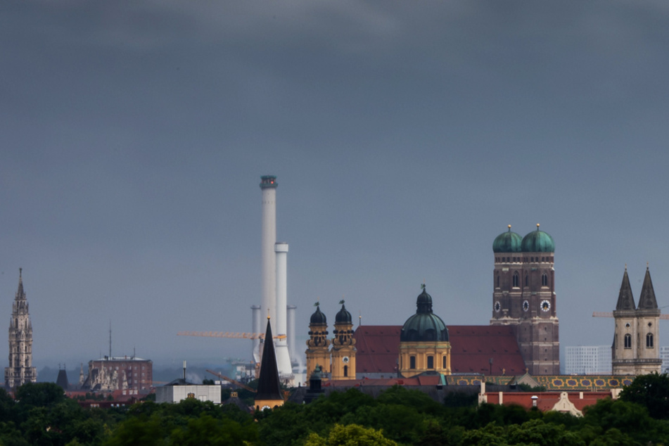 In Bayern zeigen sich vor allem die Wolken am Dienstag. (Symbolbild)