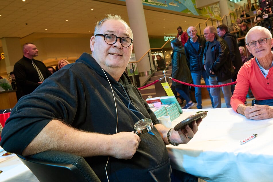 Dresden: Hunderte Sachsen wollen Bares von 80-Euro-Waldi im Kaufpark Nickern