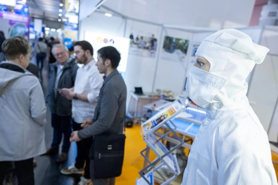 Jobs mit Zukunft: Jugendliche entdecken auf der KarriereStart 2026 in Dresden spannende Ausbildungswege, Jobangebote und Studienmöglichkeiten.