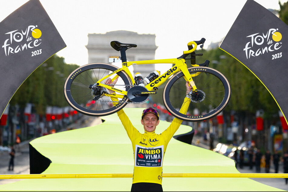 Einige Stimmen meinen, Hindsgaul hätte besser als Jonas Vingegaard (26, im Bild) werden können, der 2023 zum zweiten Mal die Tour de France gewann.