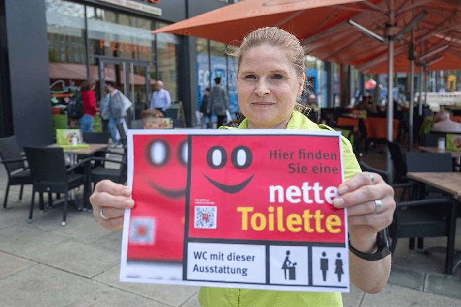 Restaurantfachfrau Anett Haderer (49) vorm Cortina.