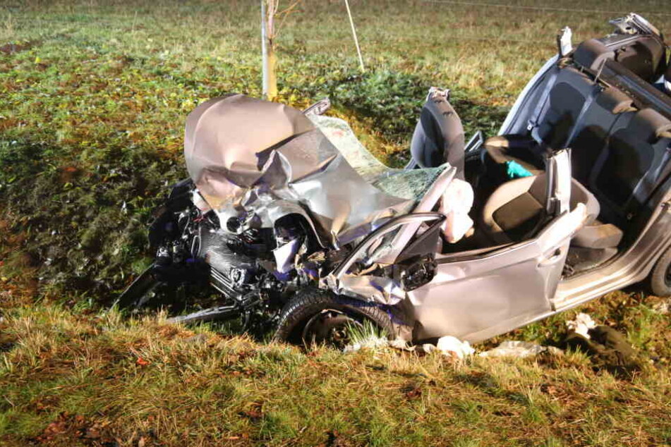 Bei dem Unfall gab es einen Toten und mehrere Verletzte.