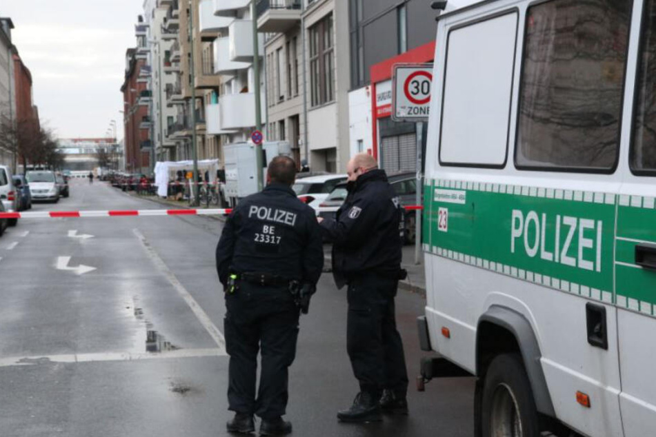 Der Tatort wurde von der Polizei abgesperrt.