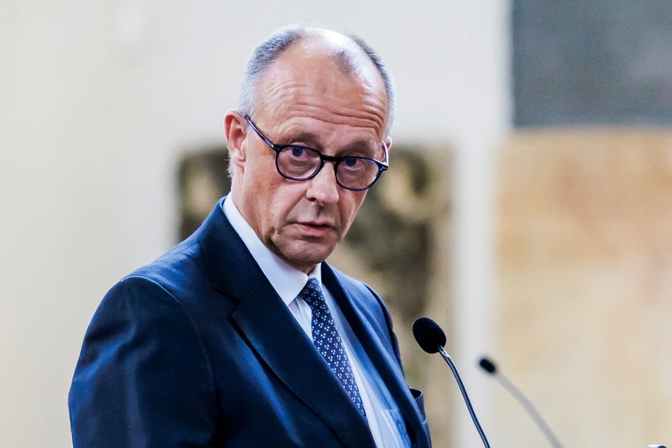 Bundeskanzler Friedrich Merz (70, CDU) will die Tragödie von Berlin aufarbeiten und Konsequenzen ziehen.