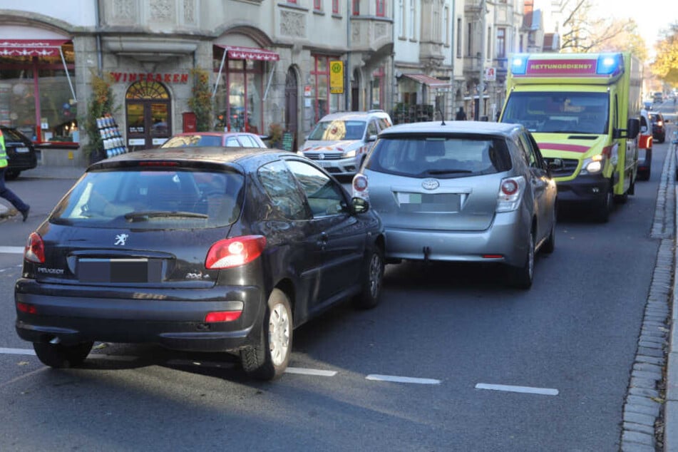 Die Fahrerin des Toyota Verso setzte sich vor den Peugeot, um ihn so zum Stehen zu bringen.