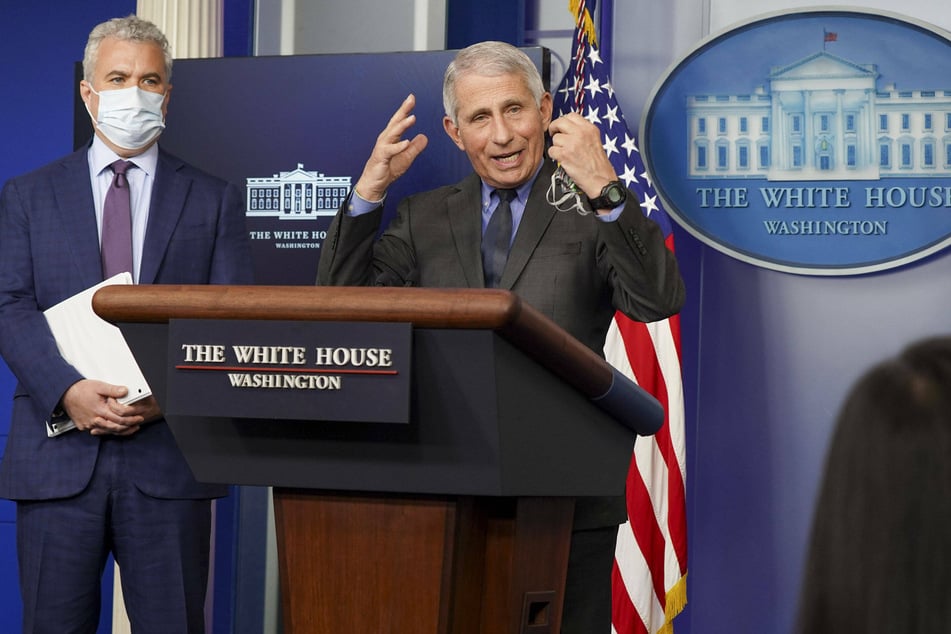 White House response coordinator Jeff Zients (l.) and Dr. Anthony Fauci are optimistic about the US recovery.