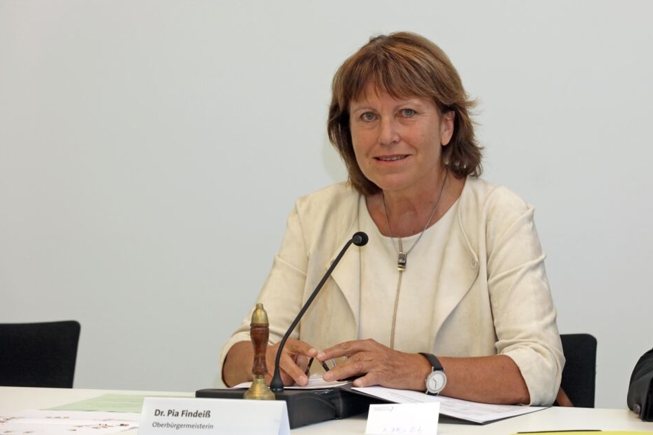 Die Zwickauer Oberbürgermeisterin Pia Findeiß legt überraschend ihr Amt nieder.