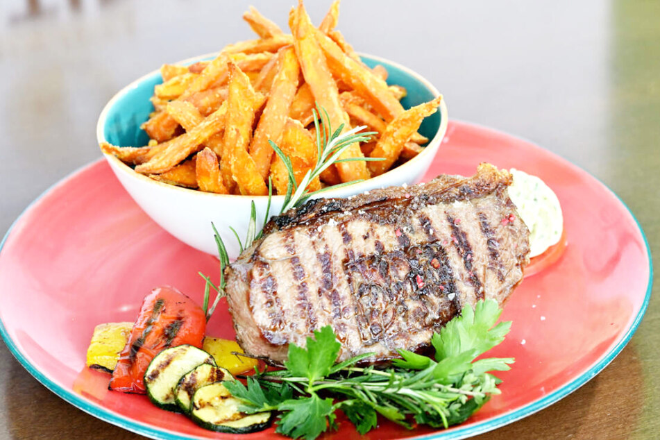 Von saftigen Steaks bis fruchtigen Nachspeisen: Das Angebot im Brazil bietet Genuss für jeden Geschmack.