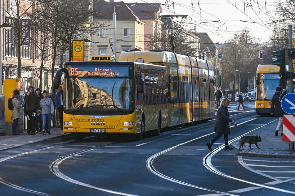 Im Bereich der Haltestelle "Zwinglistraße" kam es am Montagvormittag zu einem Unfall. (Archivbild)