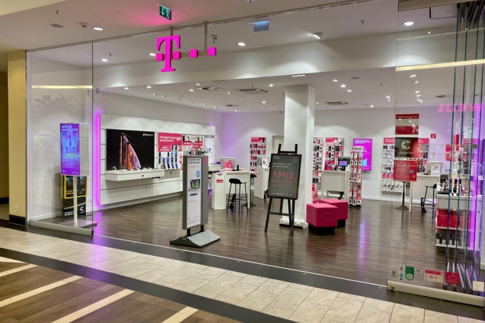 Im Dresdner Telekom Shop Lauft Gerade Ein Mega Deal Tag24