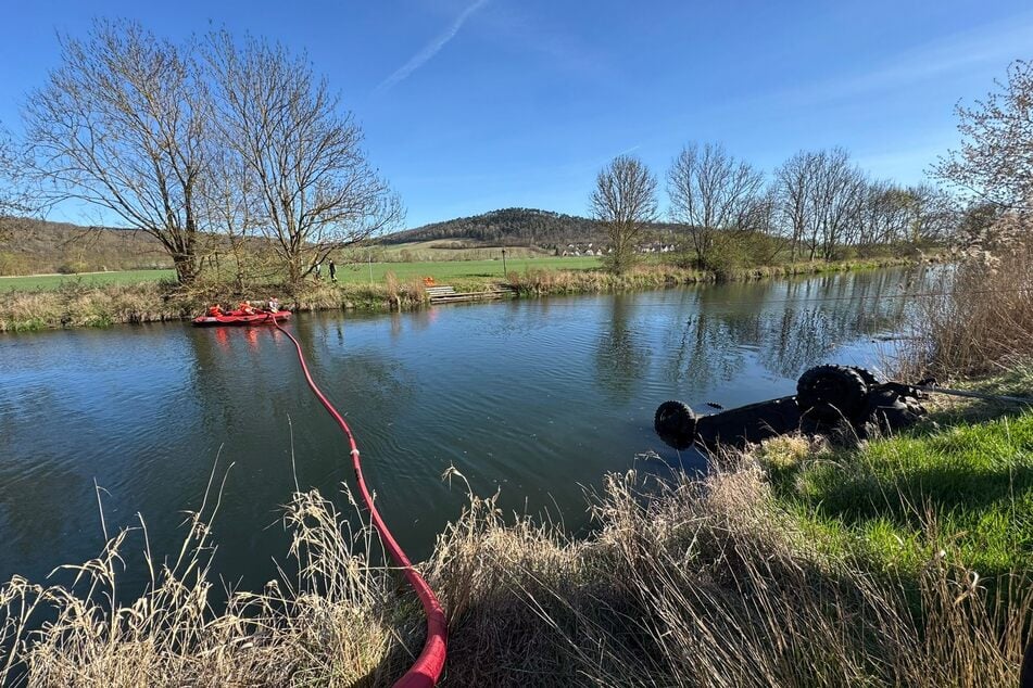 Ein Angler hatte das Auto entdeckt.