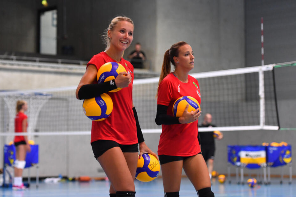Mareen von Römer (32, links) ist neuer Kapitän des DSC. Lenka Dürr (28, rechts) ist ihre Stellvertreterin.