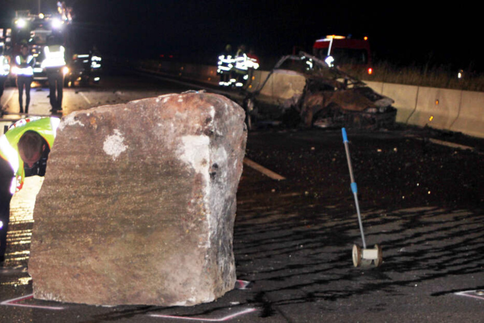 Ein Felsen stürzte auf die Fahrbahn der A81.