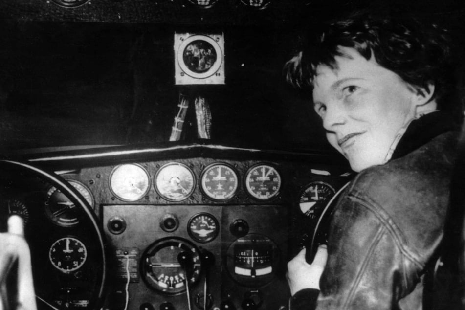 Sonar image revealed to be rock formation, not Amelia Earhart plane