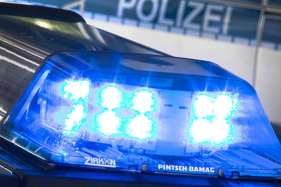 Gegenüber der Polizei verhielt sich der orientierungslose Mann umkooperativ und äußerte wirre Dinge (Symbolbild).
