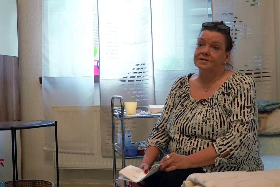 Stefanie (60) muss 3000 Euro zurückzahlen.