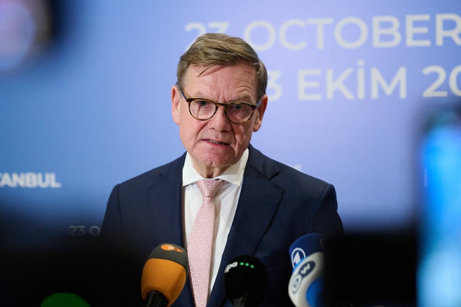 Bundesaußenminister Johann Wadephul (63, CDU) mahnt Israel zur Einhaltung des Völkerrechts.