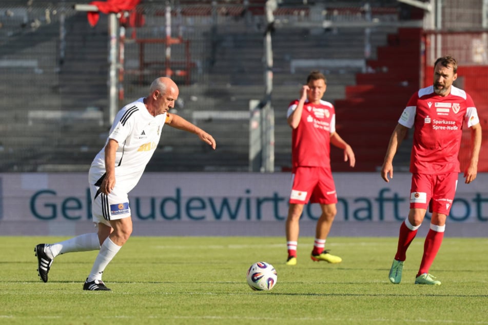 Mario Basler (57) besitzt noch immer jede Menge Ballgefühl. Foto: