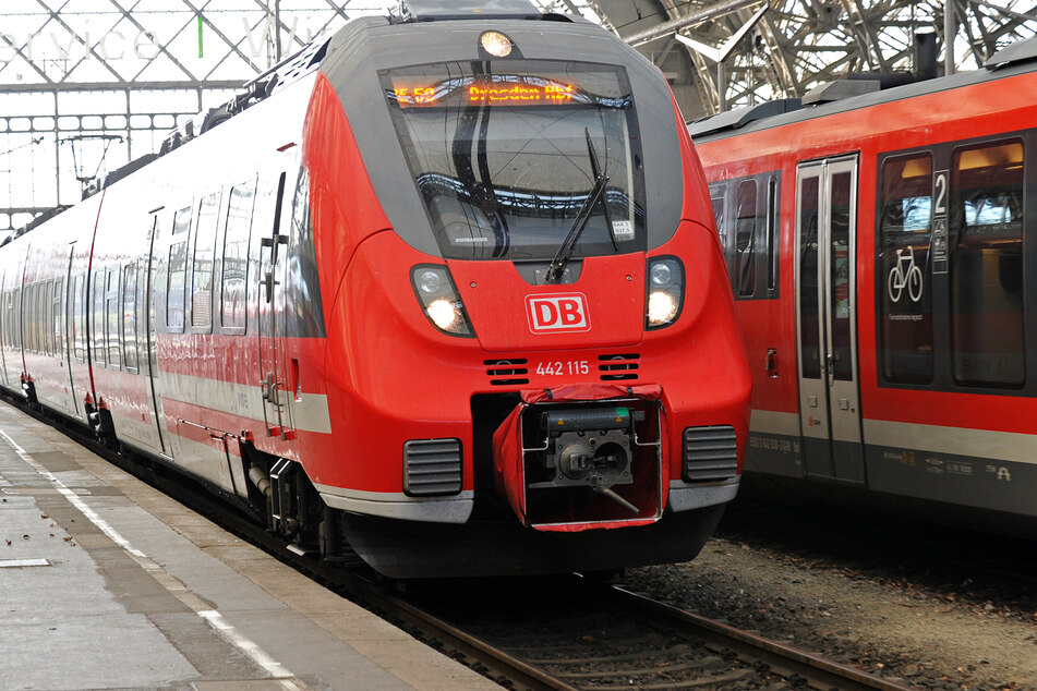 Abo-Kunden mit Monatskarten für drei oder alle Tarifzonen dürfen einen Tag lang mit der Bahn durch Sachsen, Sachsen-Anhalt und Thüringen fahren. (Symbolbild)