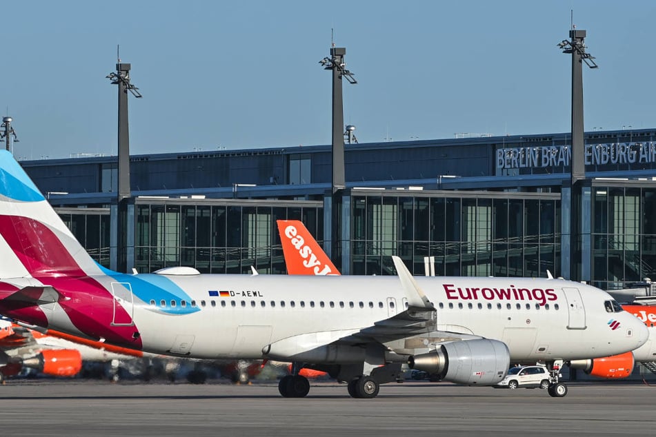 Die Maschinen der Lufthansa-Tochter Eurowings bleiben am Donnerstag am Boden. (Archivfoto)
