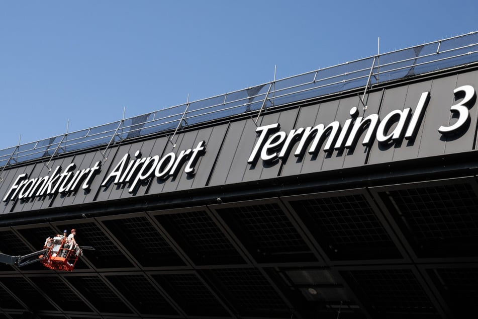 Das Terminal 3 am Flughafen wird an den ÖPNV angebunden.